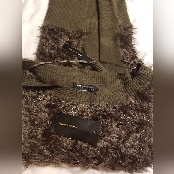 NWT GORGEOUS BCBG FUZZY FURY GROMET DETAILED PLAIN BACK SWEATER - Picture 4 of 13